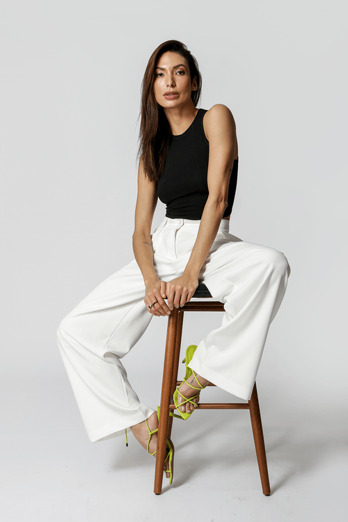 Blusa Cropped Básica Canelada - Preto