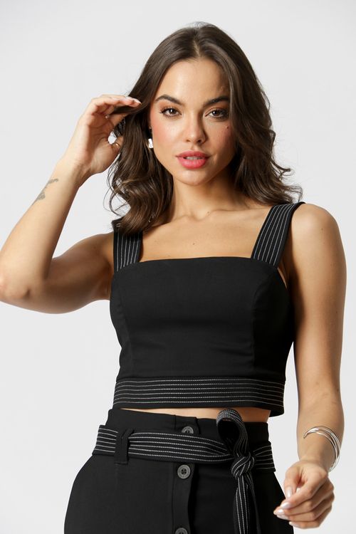 Blusa Cropped Detalhe Pesponto - Preto