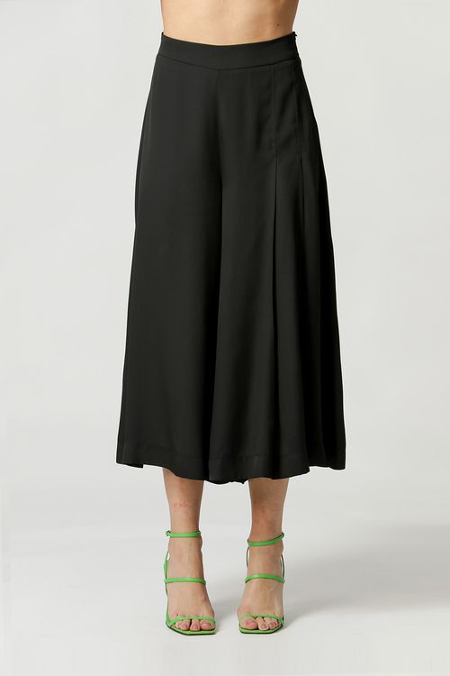 Calça Com Detalhe De Pregas - Preto