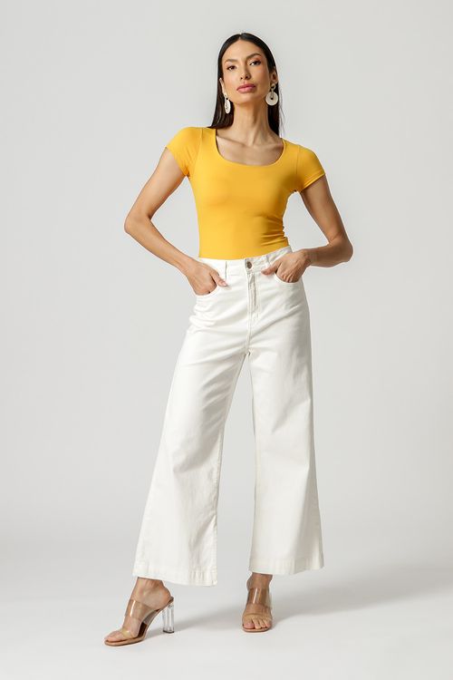 Blusa em Poliamida com Decote - Mostarda 1