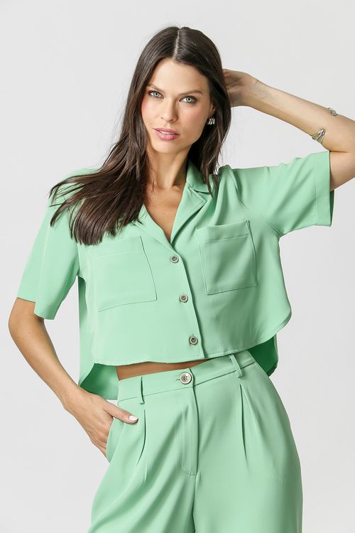 Camisa Cropped Com Bolsos - Verde