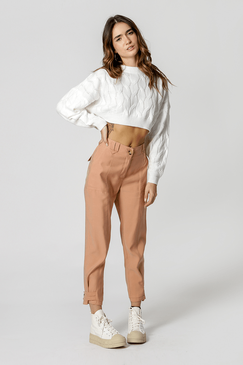 Calça Com Detalhe De Botão Na Barra - Salmao Esc