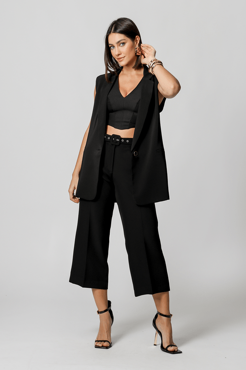 Calça Pantacourt Com Cinto - Preto